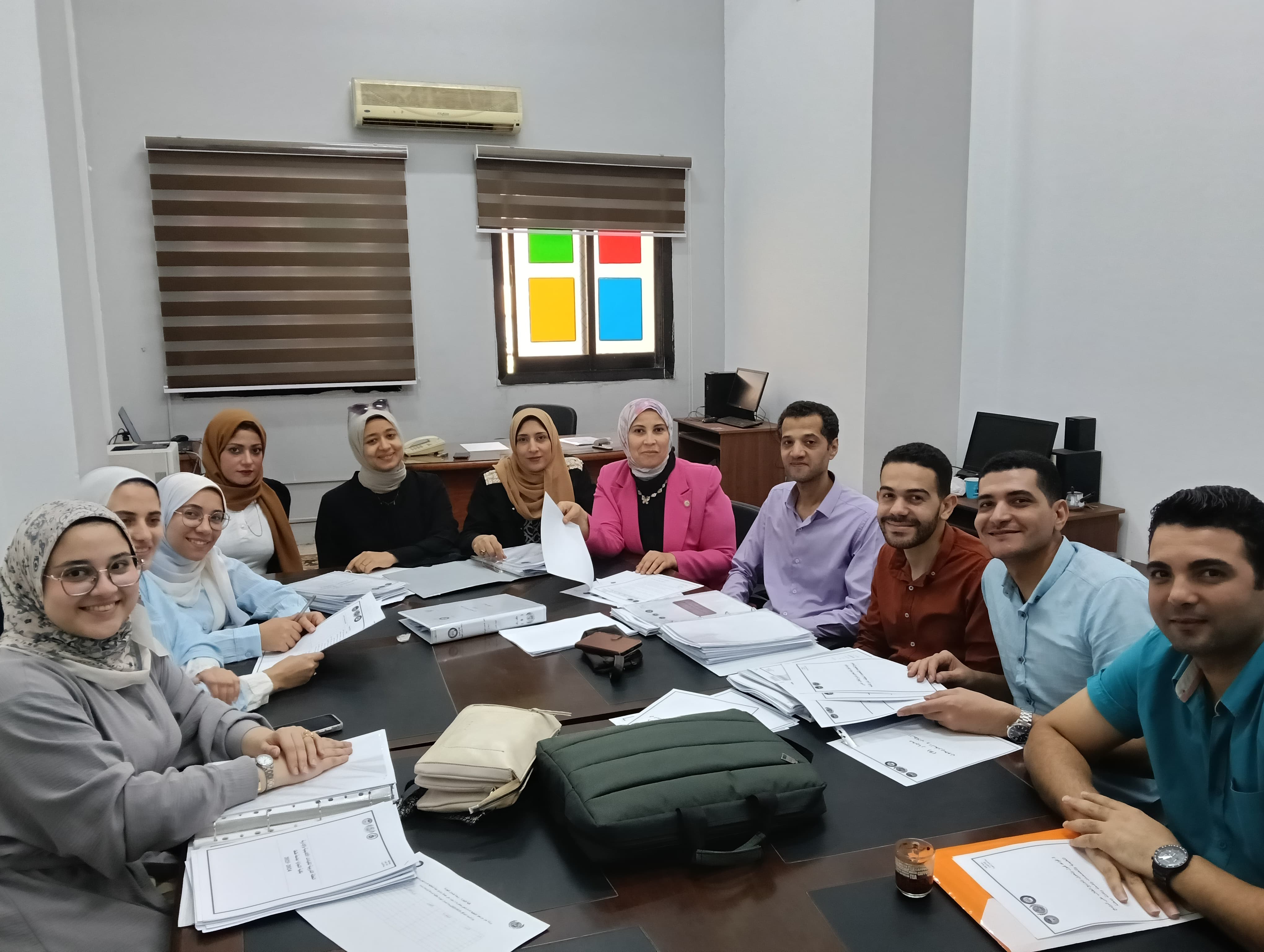 لتعزيز الأداء المؤسسي: وحدة ضمان الجودة بتجارة طنطا تناقش معيار 